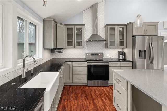 19595 Cross Trail N, Strongsville, OH 44136