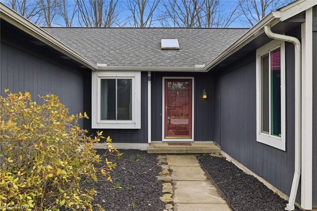 19595 Cross Trail N, Strongsville, OH 44136