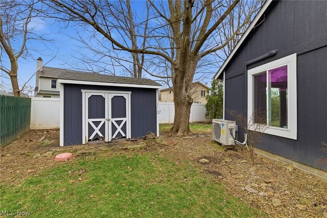 19595 Cross Trail N, Strongsville, OH 44136