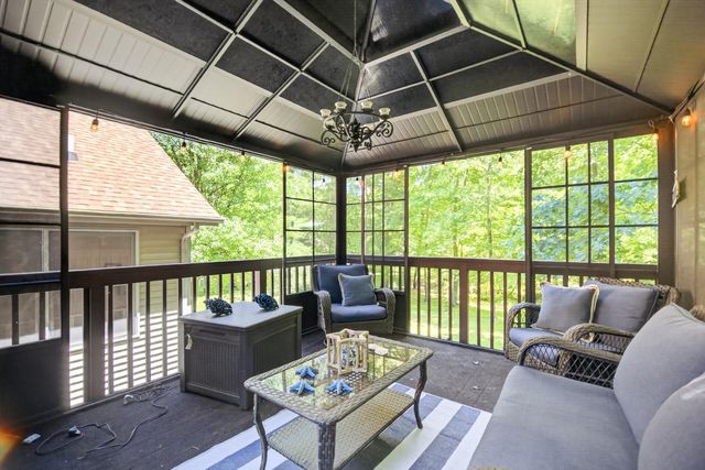 16 Christian Road, Emmett Twp, MI 49014