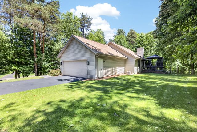 16 Christian Road, Emmett Twp, MI 49014