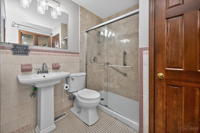 210 Leland Court, Middletown, OH 45042