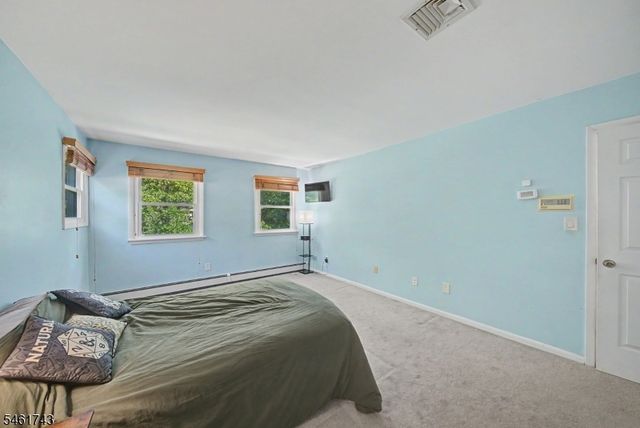 15 Valley Rd, Rockaway Twp., NJ 07866