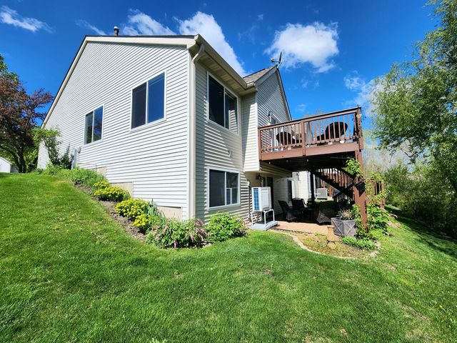 1043 Fairway Drive, Fox Lake, IL 60020