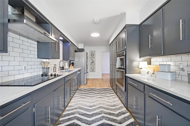 2156 S Fulton Place E, Tulsa, OK 74114