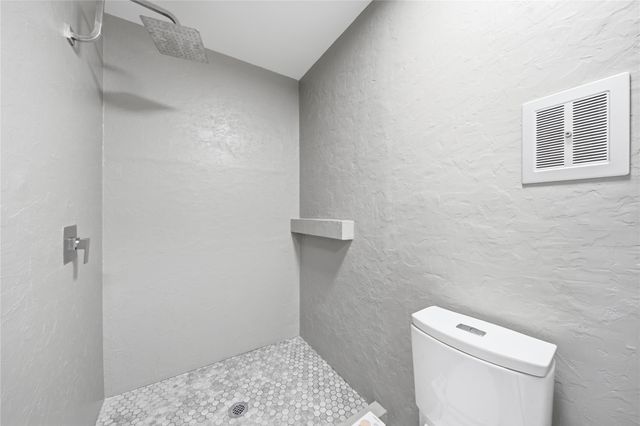2156 S Fulton Place E, Tulsa, OK 74114