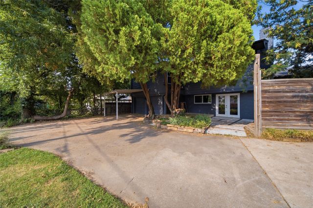 2156 S Fulton Place E, Tulsa, OK 74114