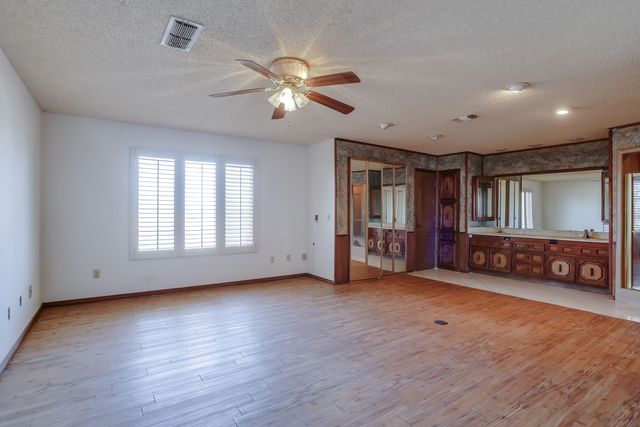 1360 Co Rd 13, Tahoka, TX 79373