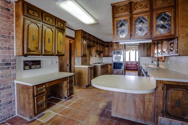1360 Co Rd 13, Tahoka, TX 79373
