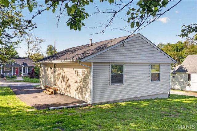 401 Meacham Street, Kirkwood, MO 63122