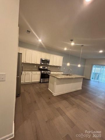 118 Quinn Road, Matthews, NC 28104