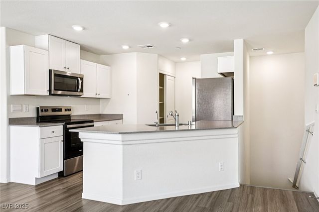 4655 Zodiac Sky Avenue 1, North Las Vegas, NV 89084