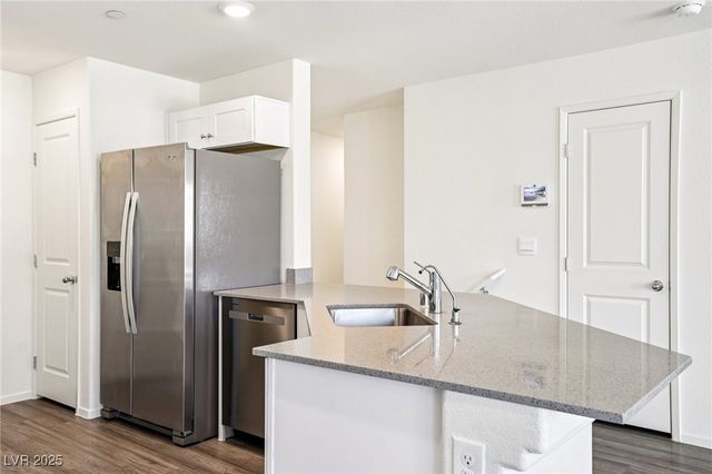 4655 Zodiac Sky Avenue 1, North Las Vegas, NV 89084