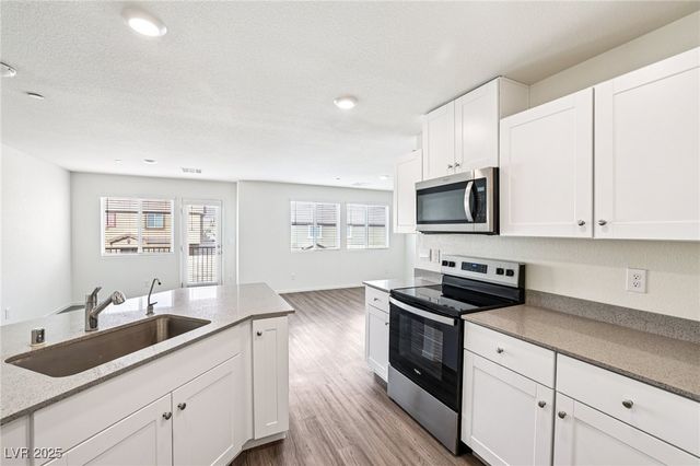 4655 Zodiac Sky Avenue 1, North Las Vegas, NV 89084