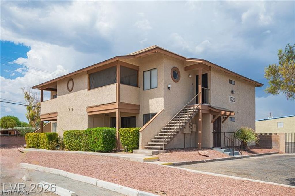 3720 Snorkel Circle D, Las Vegas, NV 89108 — exterior