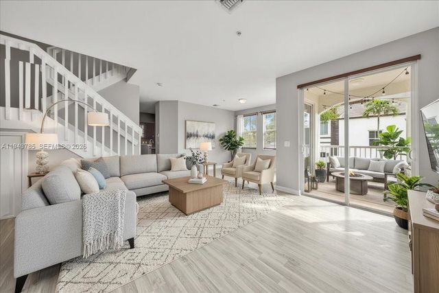 4341 SW 160th Ave 201, Miramar, FL 33027