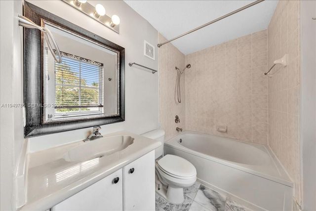 4341 SW 160th Ave 201, Miramar, FL 33027