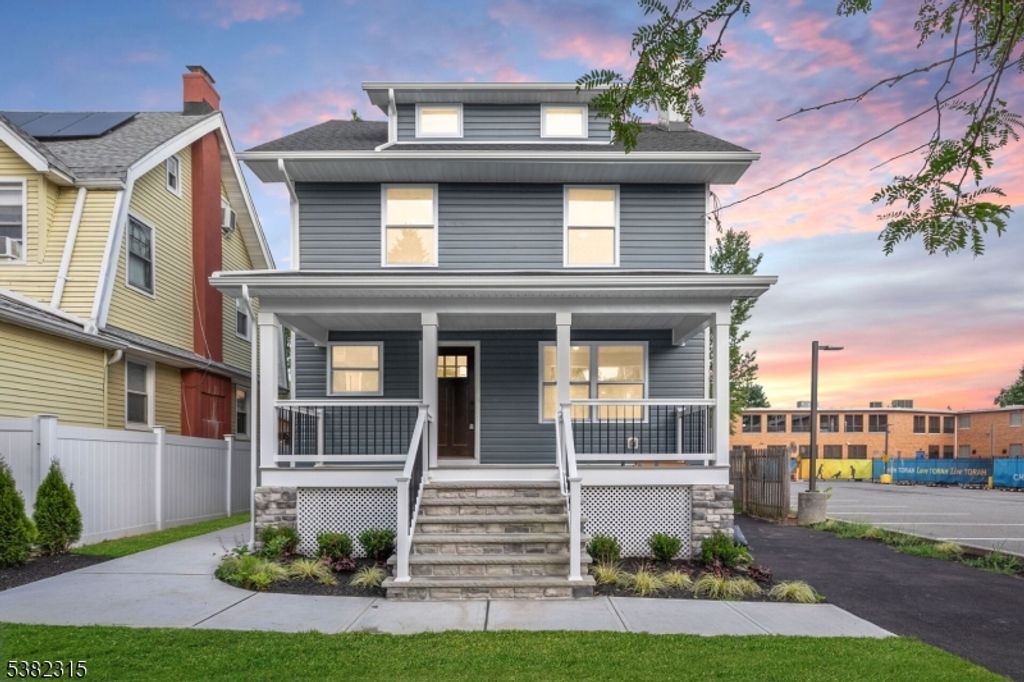 35 Bellewood Pl, Elizabeth City, NJ 07208
