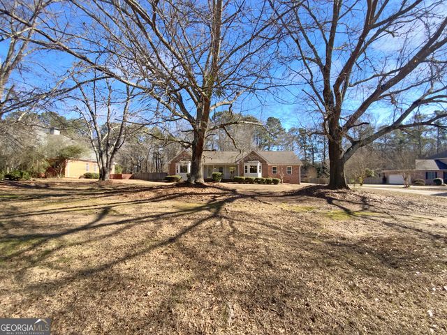 180 Antebellum Way, Fayetteville, GA 30215