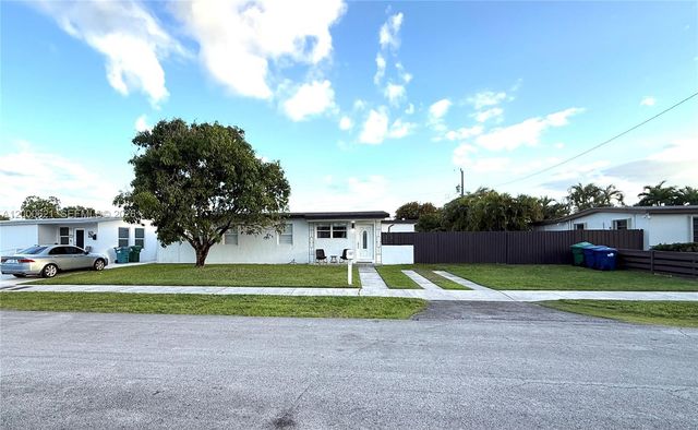 11020 SW 42nd Ter, Miami, FL 33165