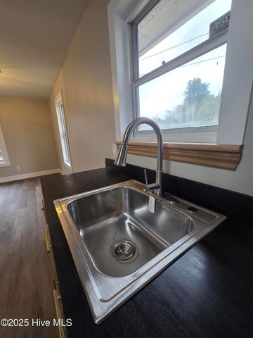 1502 N 26th Street, Wilmington, NC 28405