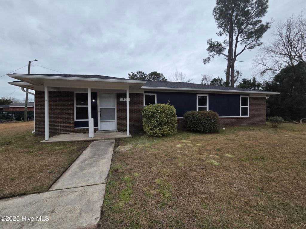 1502 N 26th Street, Wilmington, NC 28405