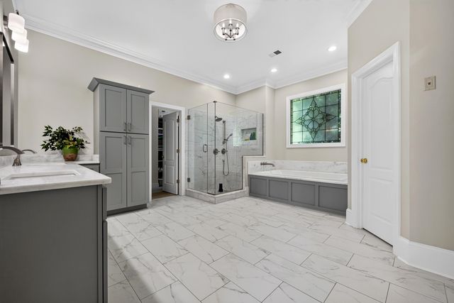 2421 HALLE PKY, Collierville, TN 38017