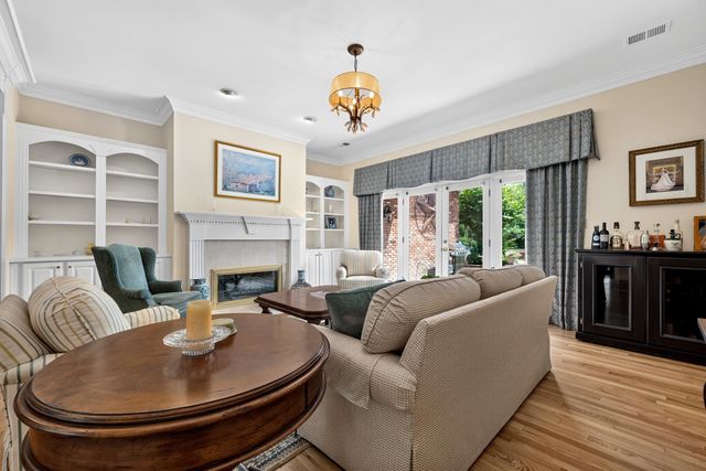 2421 HALLE PKY, Collierville, TN 38017