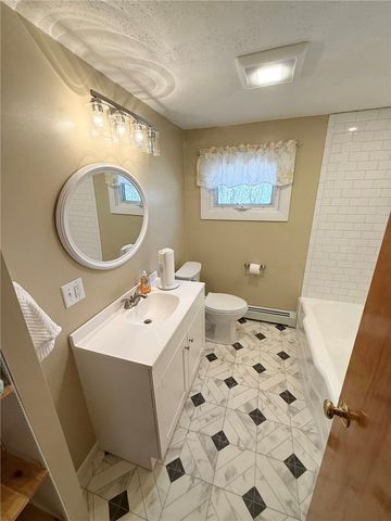 366 Aylsworth Avenue, Woonsocket, RI 02895