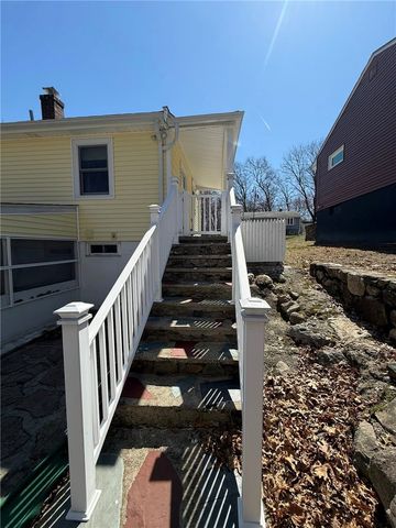 366 Aylsworth Avenue, Woonsocket, RI 02895