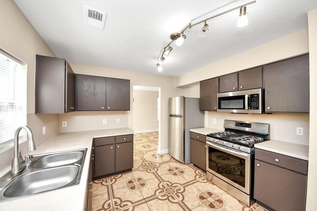 1423 Seafield Drive, Channelview, TX 77530