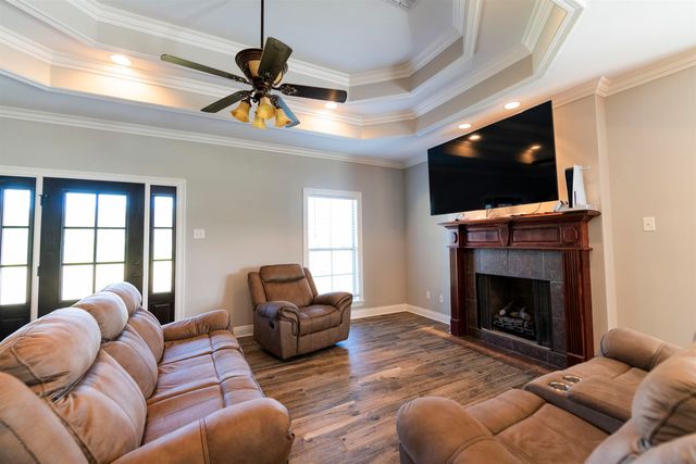 4496 Country Dr, Bourg, LA 70343