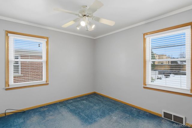 26062 Elsinore, Redford Charter Township, MI 48239