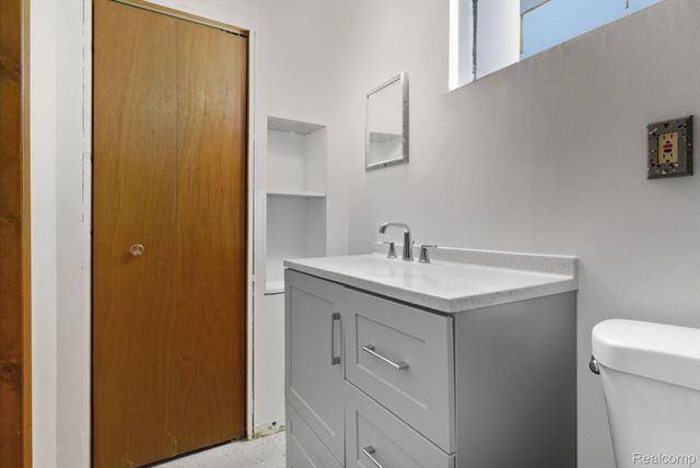 26062 Elsinore, Redford Charter Township, MI 48239