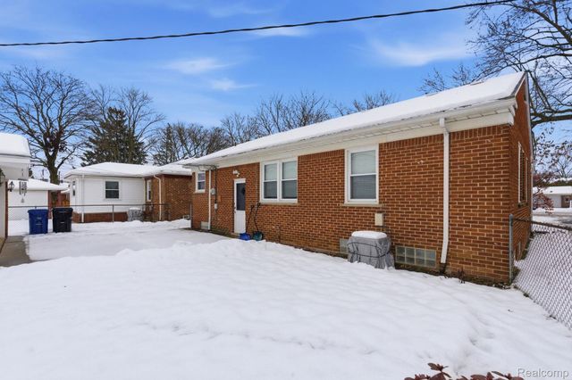 26062 Elsinore, Redford Charter Township, MI 48239