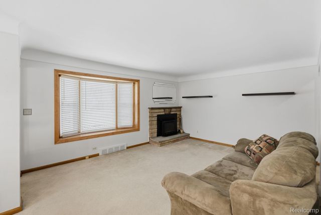 26062 Elsinore, Redford Charter Township, MI 48239