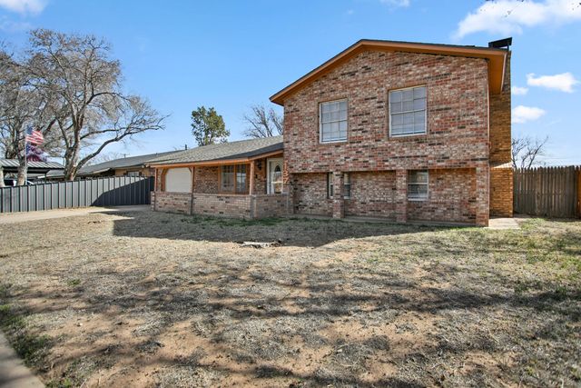 137 Detroit Avenue, Levelland, TX 79336