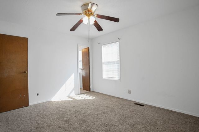 137 Detroit Avenue, Levelland, TX 79336