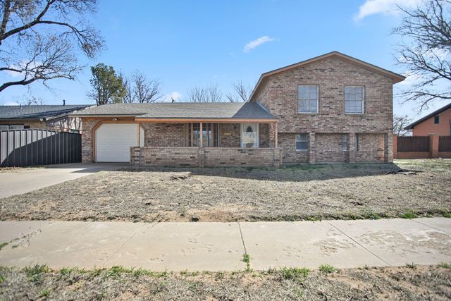 137 Detroit Avenue, Levelland, TX 79336