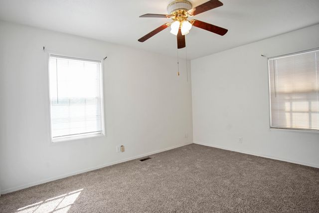 137 Detroit Avenue, Levelland, TX 79336