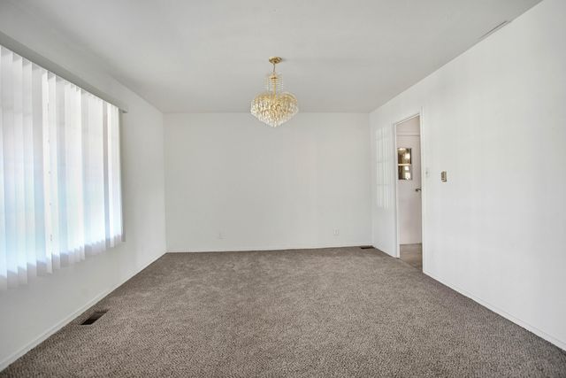 137 Detroit Avenue, Levelland, TX 79336