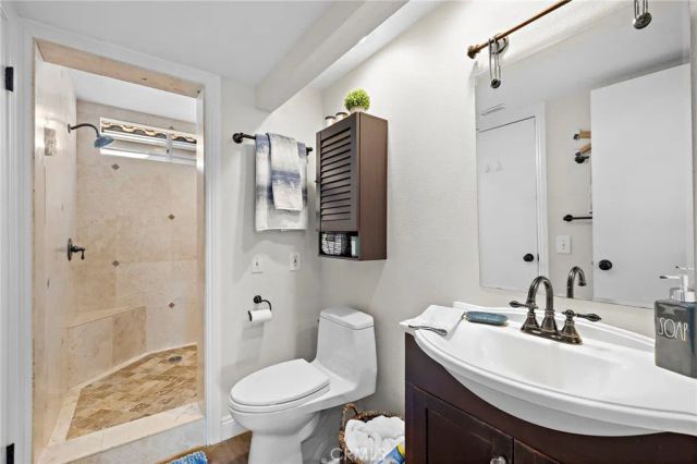 13 Brisa del Lago, Rancho Santa Margarita, CA 92688
