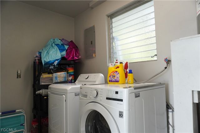 5211 Tower DR, Cape Coral, FL 33904