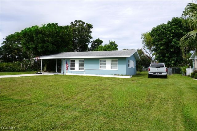 5211 Tower DR, Cape Coral, FL 33904