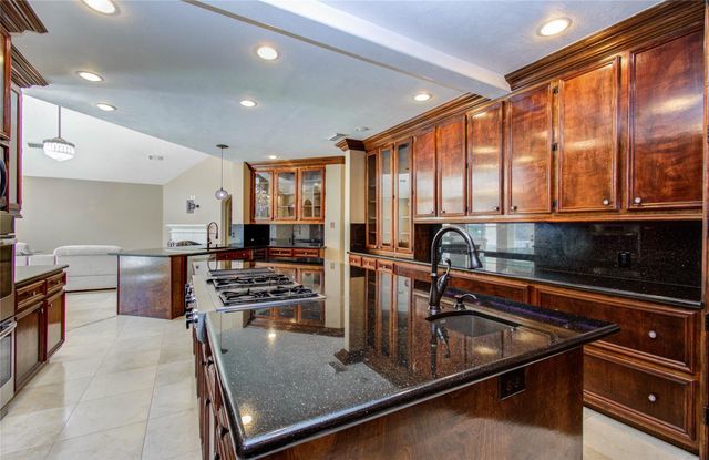 6423 Oakmont Creek Drive, Spring, TX 77379