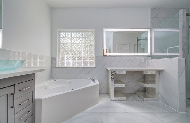 6423 Oakmont Creek Drive, Spring, TX 77379