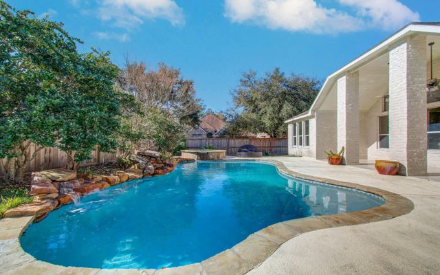 6423 Oakmont Creek Drive, Spring, TX 77379