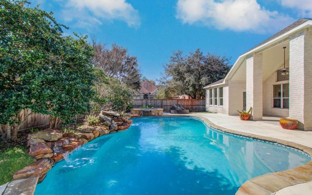 6423 Oakmont Creek Drive, Spring, TX 77379