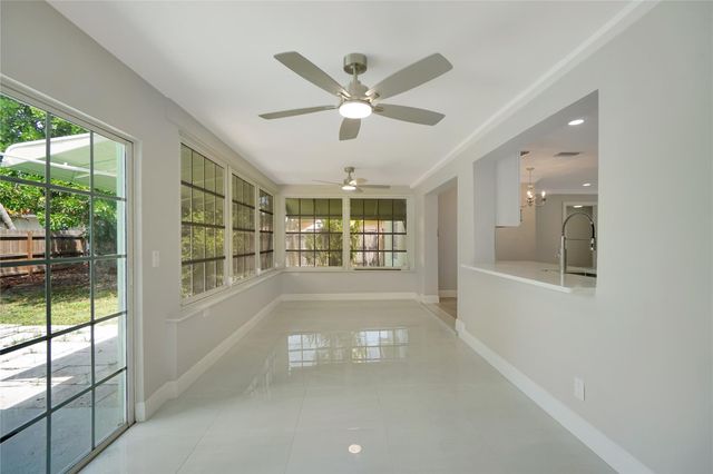 917 SE 15th Court, Deerfield Beach, FL 33441
