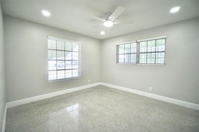 917 SE 15th Court, Deerfield Beach, FL 33441
